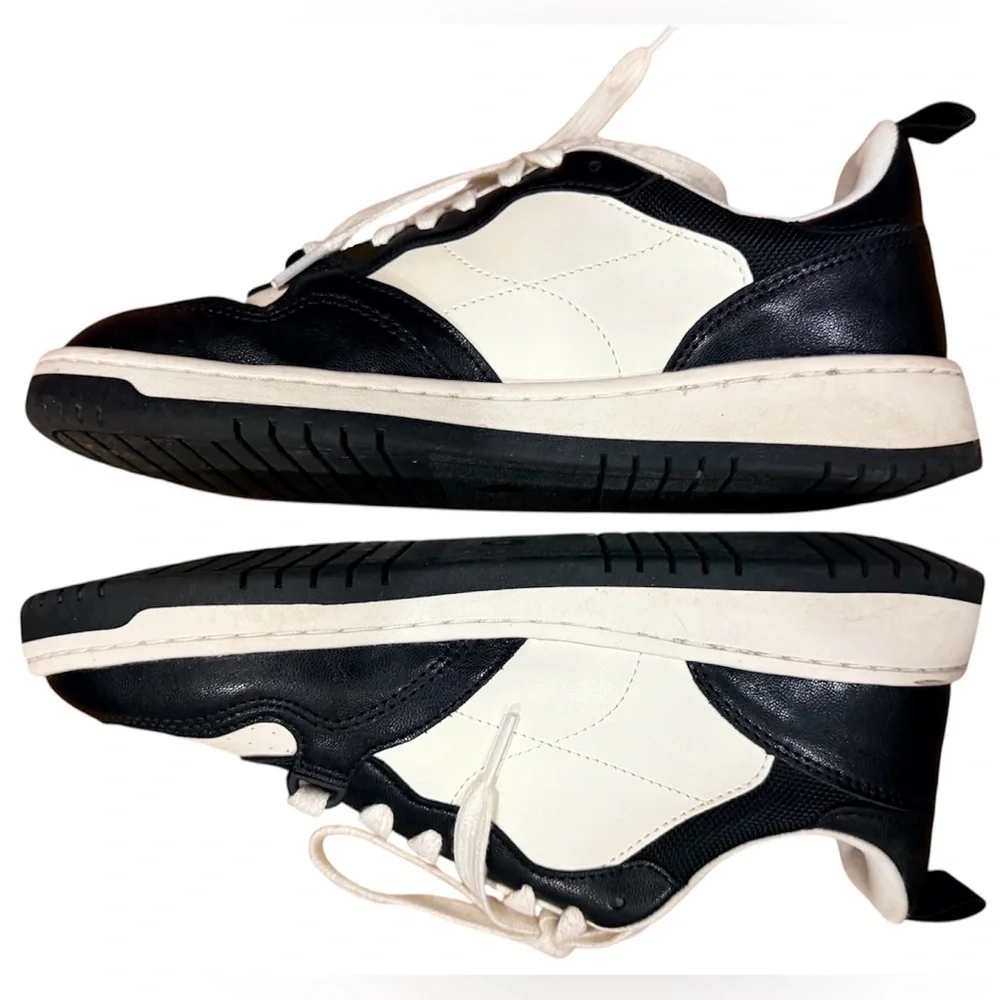 NEW Men Wild Fable Black and White Sneakers size 8.5